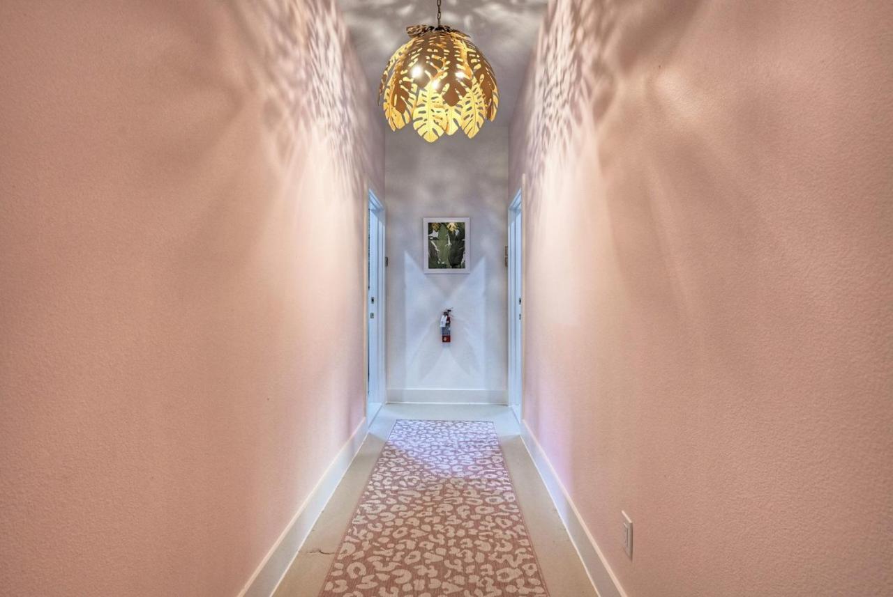 The Oleander Hotel Room 9 Галвестън Екстериор снимка
